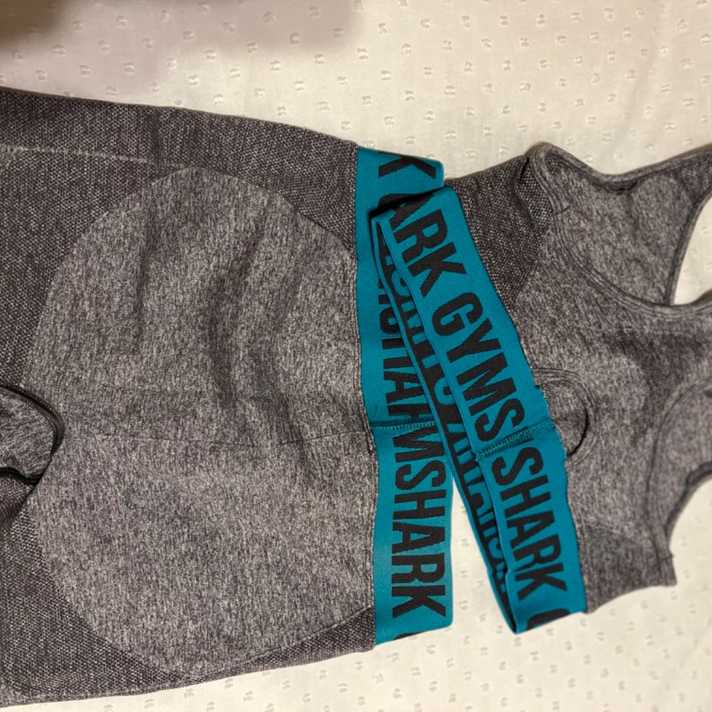Gymshark set - Picture 5 of 5